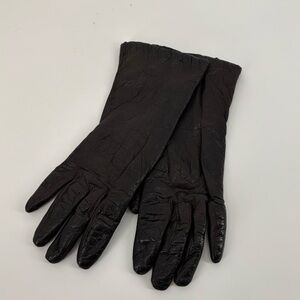 Vintage Black Leather Gloves – Classic Mid-Length Style